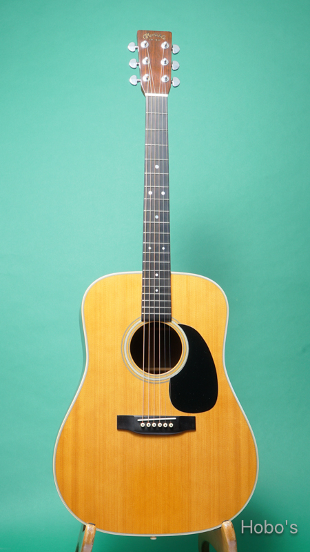 MARTIN D-28 FRONT