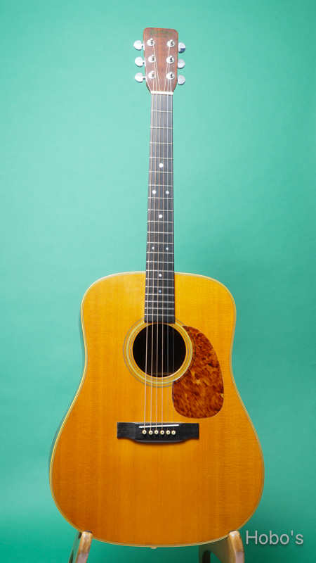 MARTIN D-28 FRONT