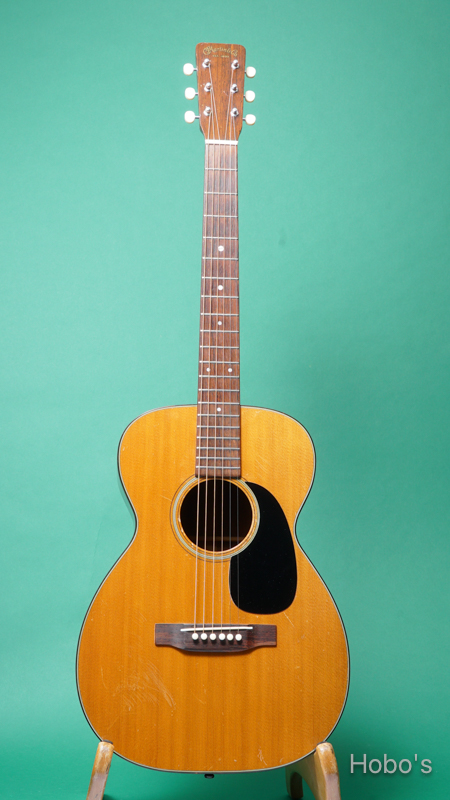 MARTIN O-18