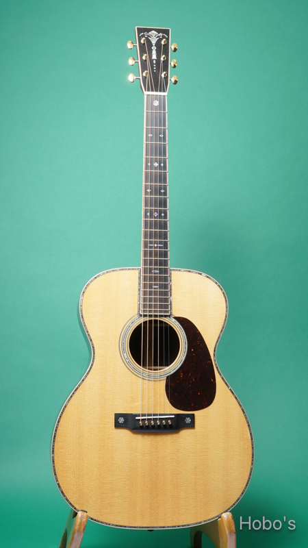 MARTIN OOO-42 Modern Deluxe FRONT