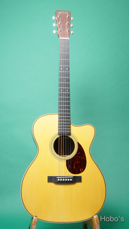 MARTIN OMC-28 Custom "Adirondack Top" FRONT