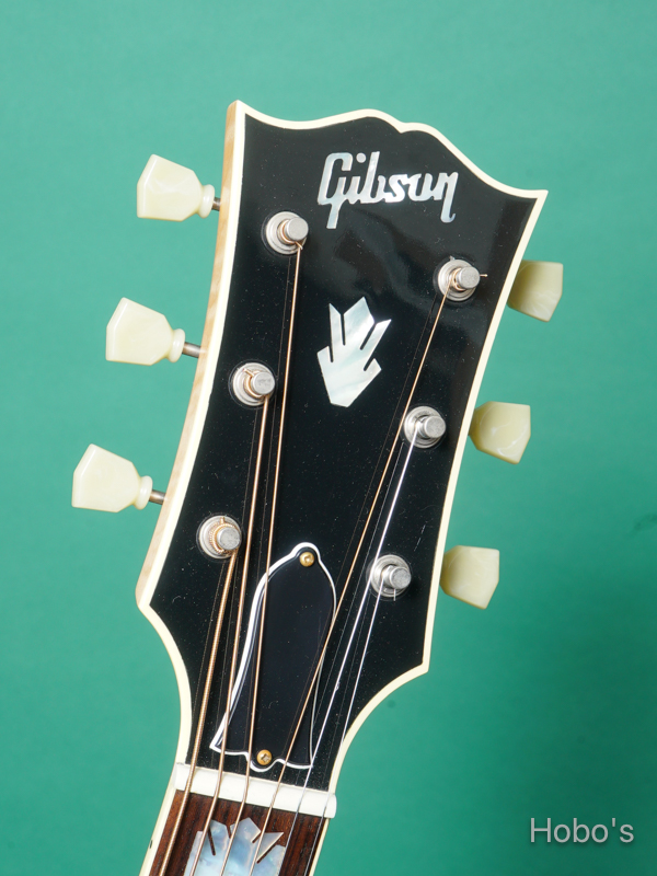 GIBSON SJ-200 Standard 1