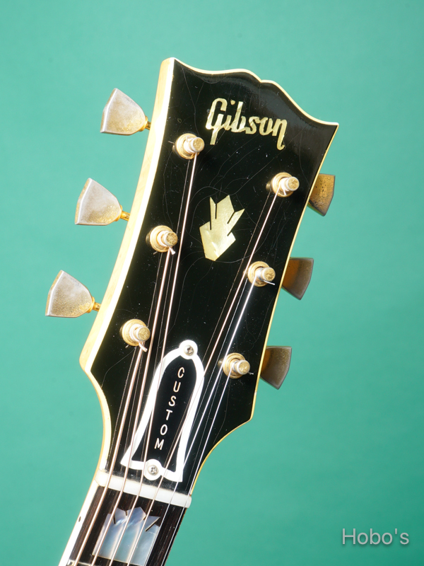 GIBSON J-200 1