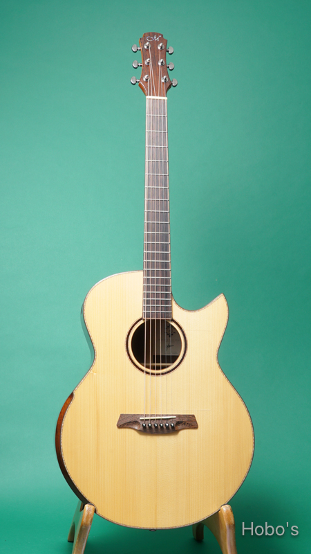 Maestro Guitars Original Series Raffles  WE CSB A